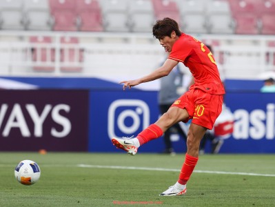 jiuyou九游娱乐-世俱杯加时赛表现分析，球队战术调整及体能考验