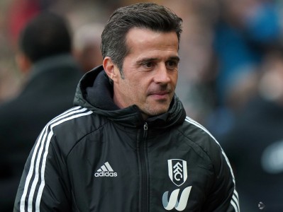 jiuyou九游娱乐-世俱杯比赛战术板实录，战术布置与临场调整解析